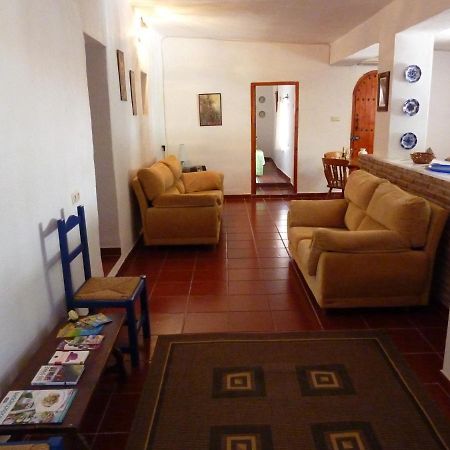 Casa Fuente De La Zorra Guest House อะโลรา ภายนอก รูปภาพ
