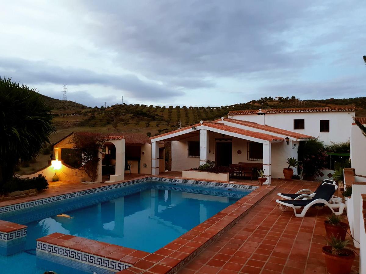Casa Fuente De La Zorra Guest House อะโลรา ภายนอก รูปภาพ